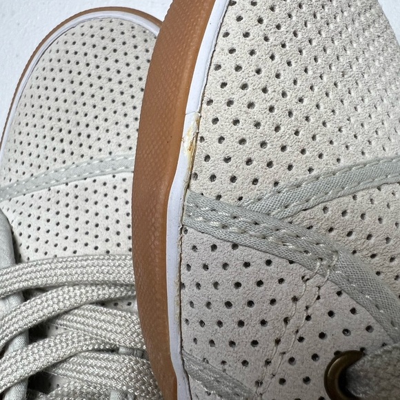 Tommy bahama suede lace-up shoes - Picture 14 of 14